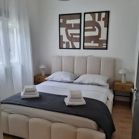Adora Appartement